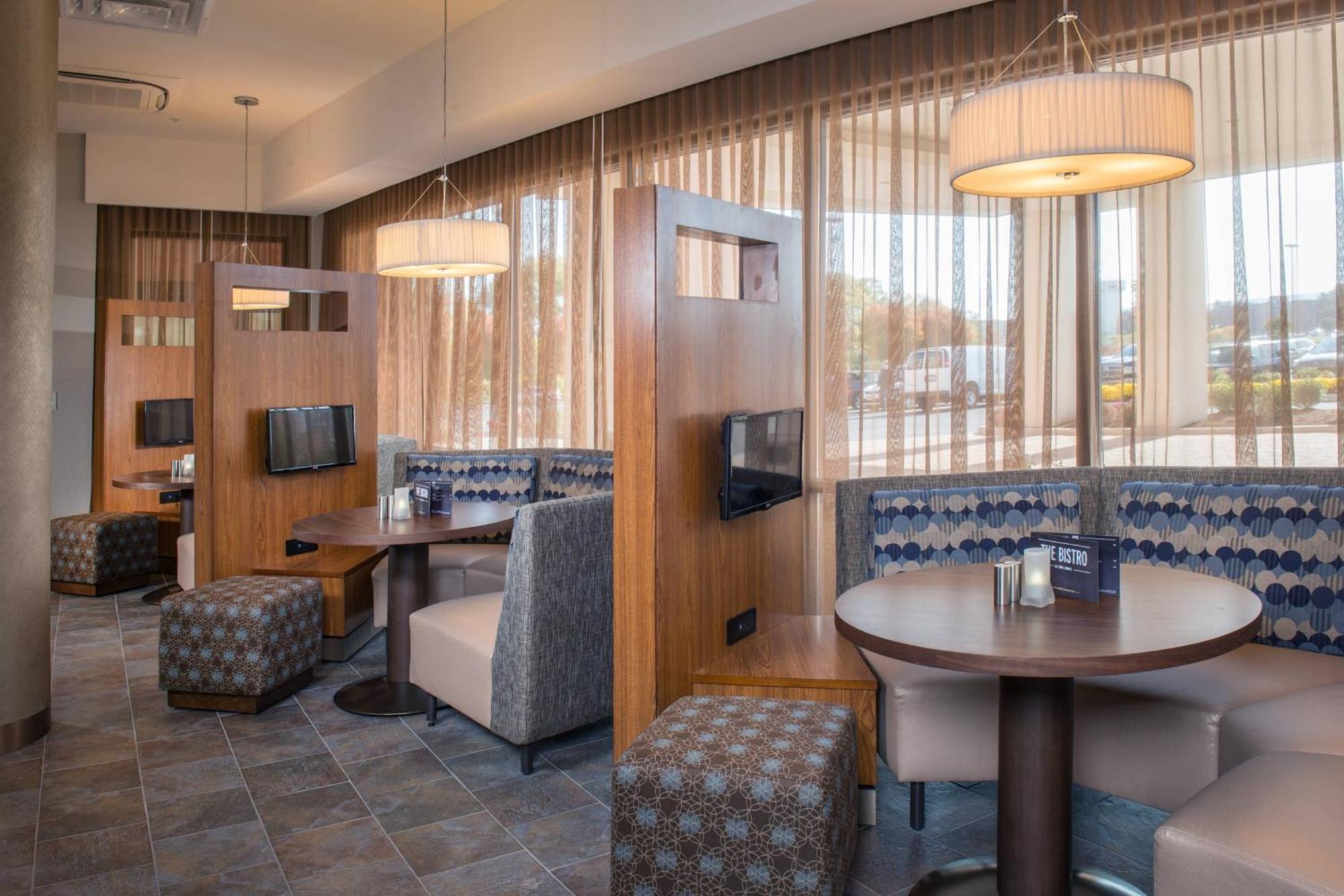 Courtyard By Marriott Shippensburg Hotel Exterior photo