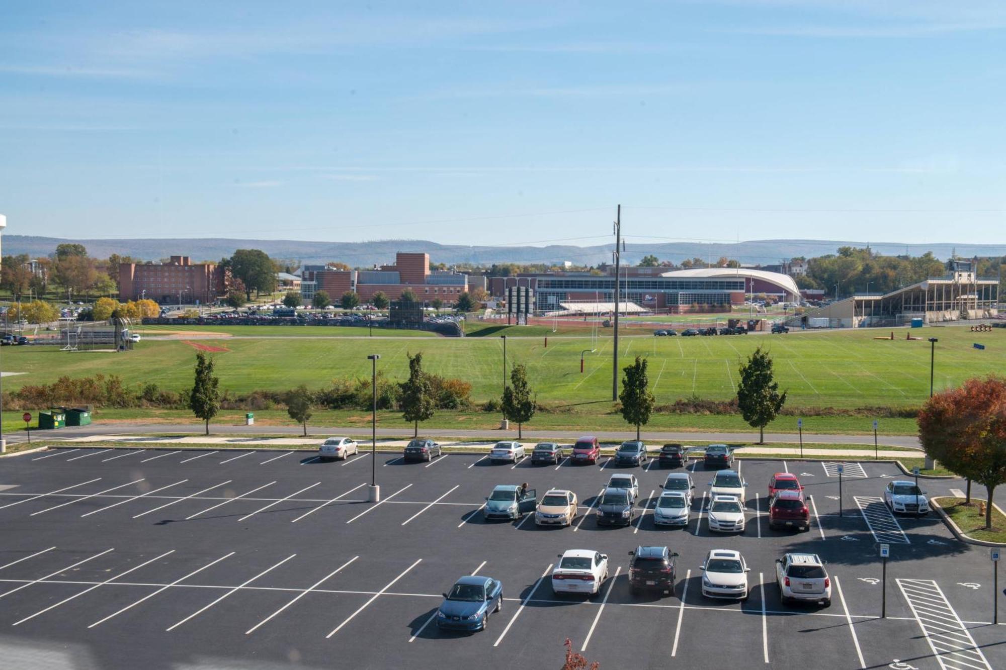 Courtyard By Marriott Shippensburg Hotel Exterior photo