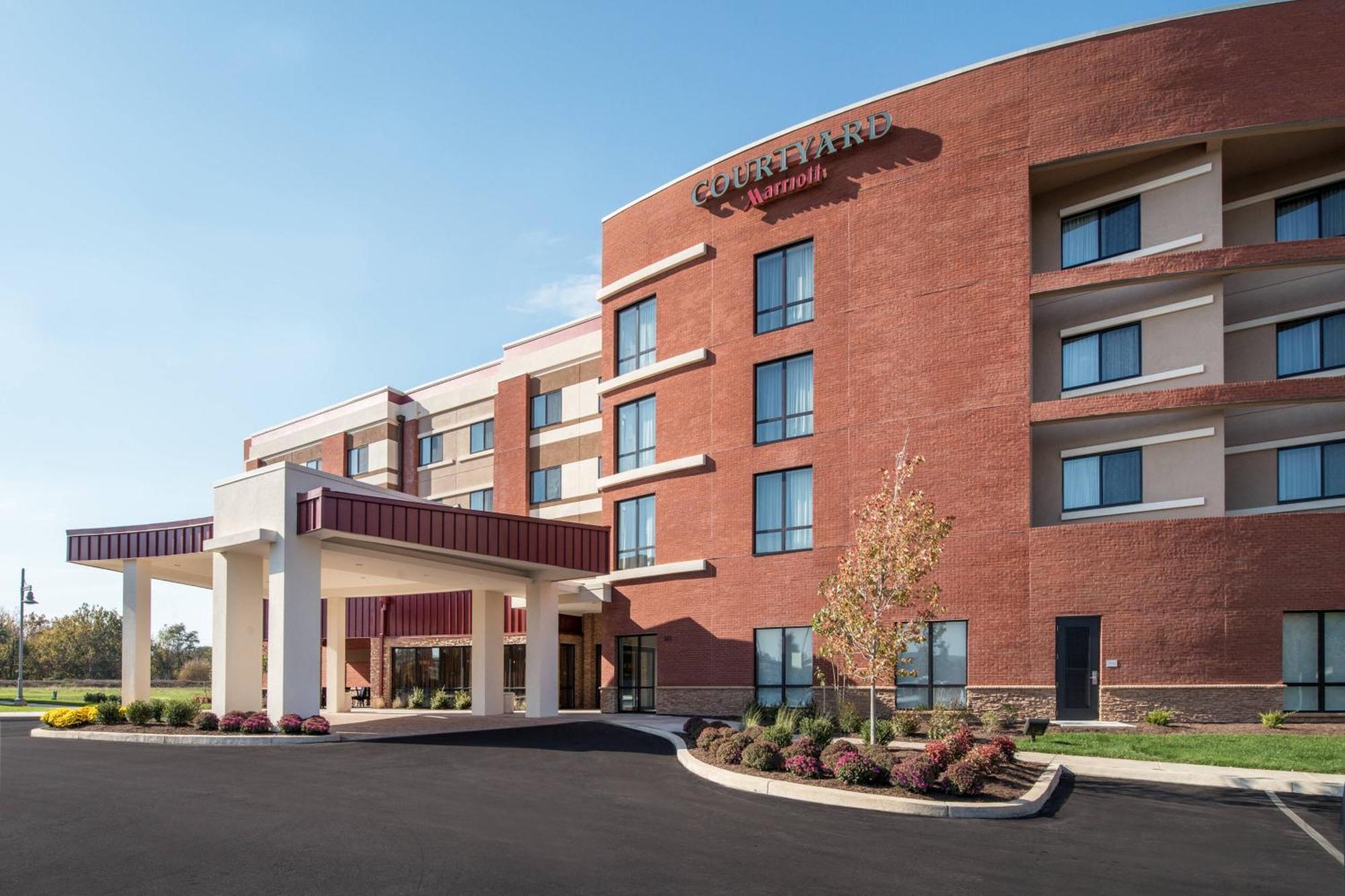 Courtyard By Marriott Shippensburg Hotel Exterior photo