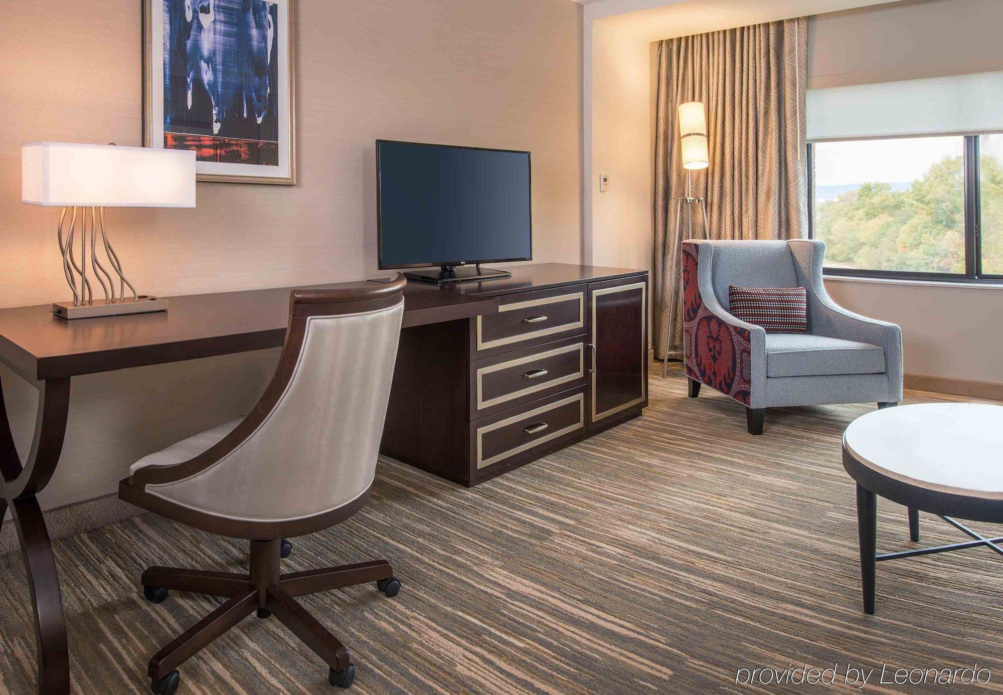 Courtyard By Marriott Shippensburg Hotel Exterior photo
